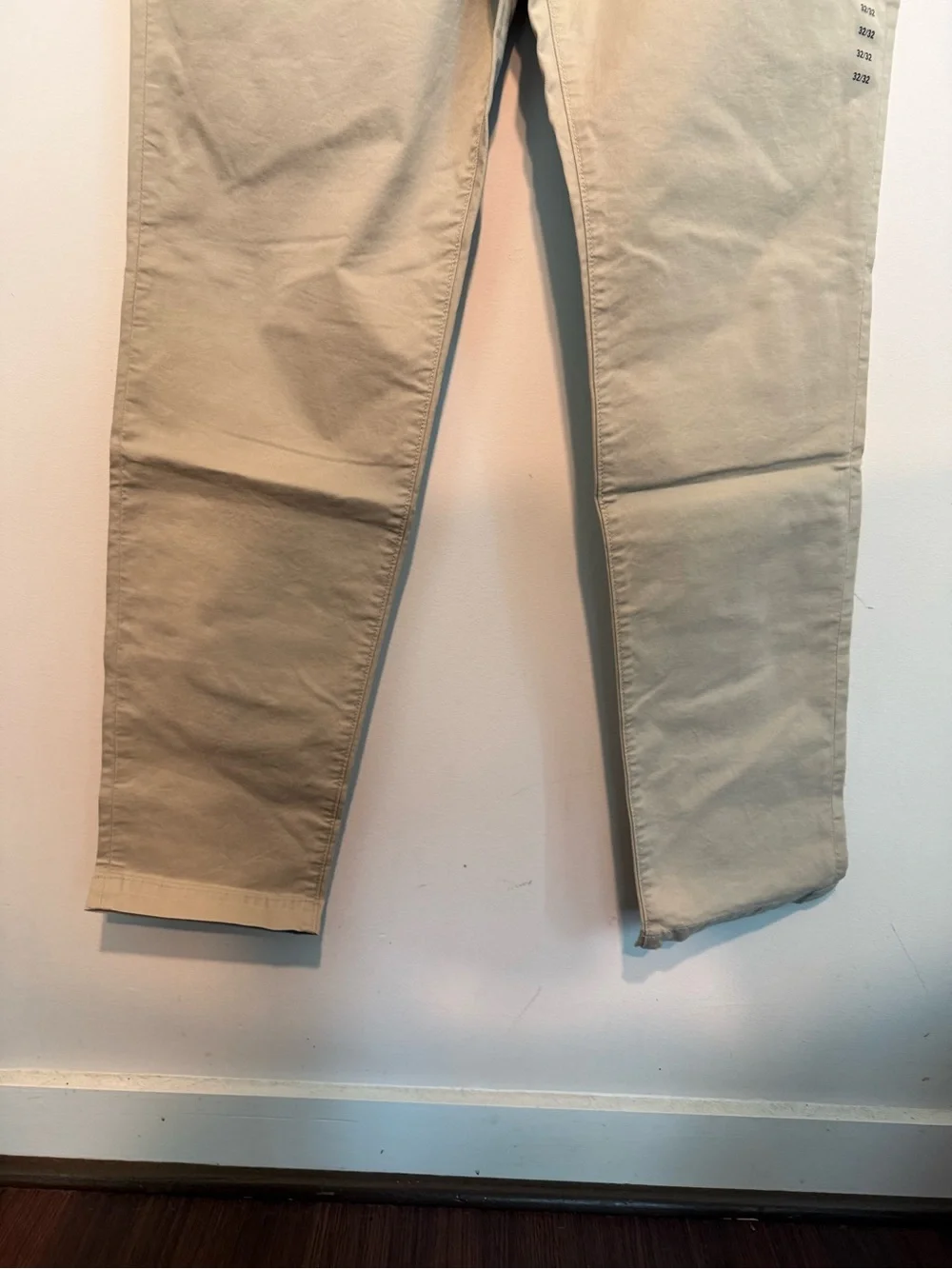 American Eagle Slim Straight Lived-In Khakis 32/32
